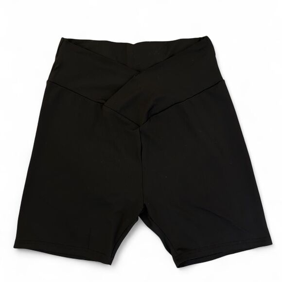 lululemon athletica Pants - Lululemon Black Criss Cross Over Biker Shorts Size small